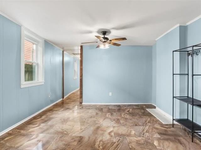 504 Diana St - Photo 5 of 14