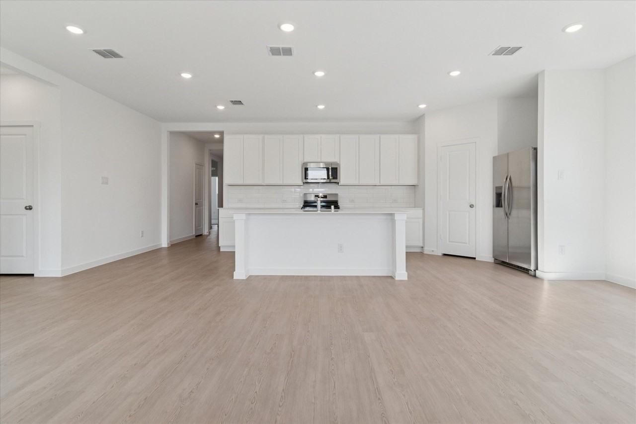 1805 Alpine Larch Ln - Photo 7 of 27