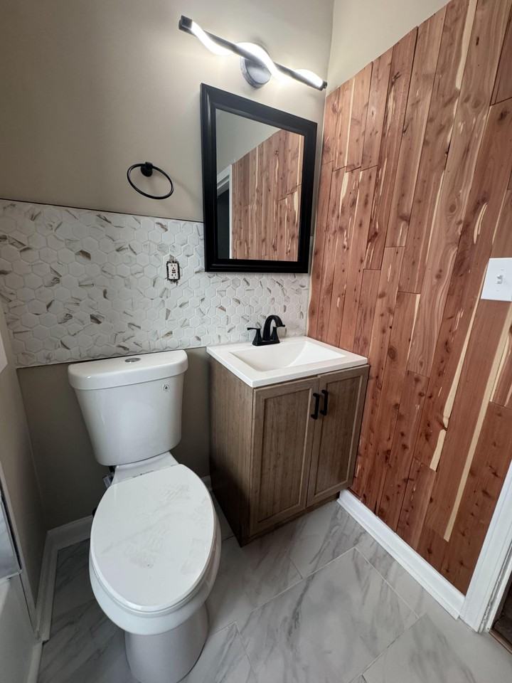Forest Ave - Photo 2 of 11