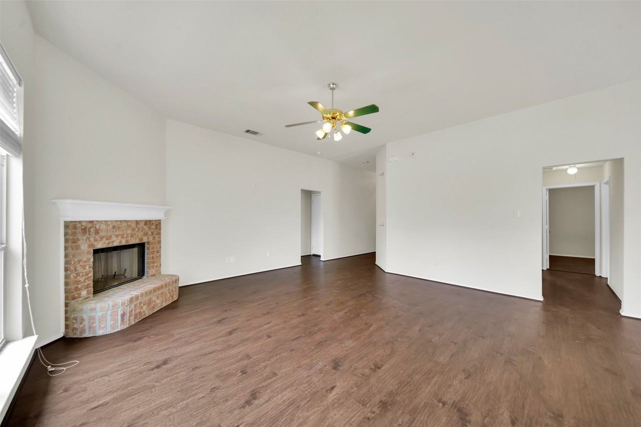 4221 Fiste - Photo 5 of 26