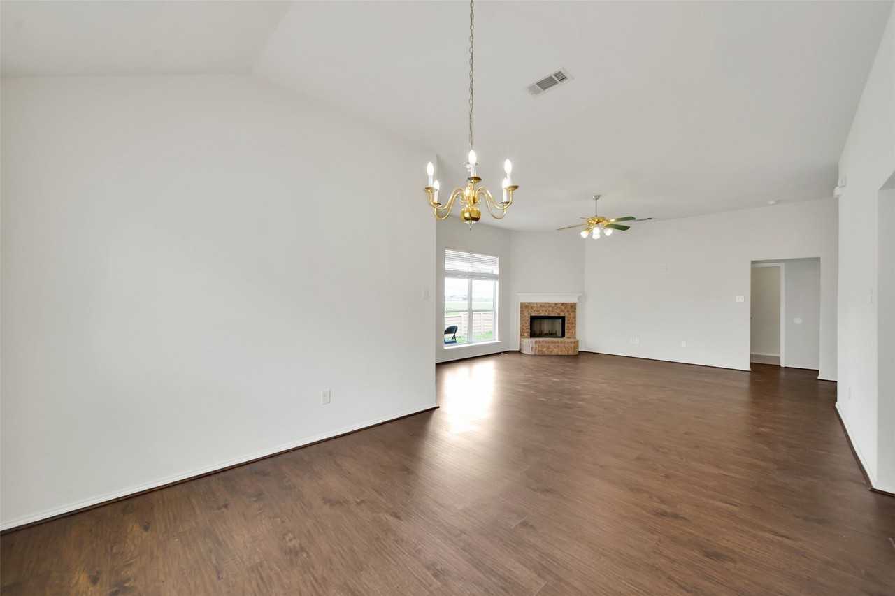 4221 Fiste - Photo 7 of 26