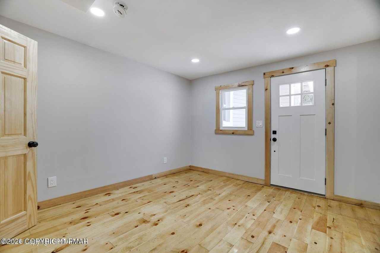 314 Main St #3 - Photo 5 of 7