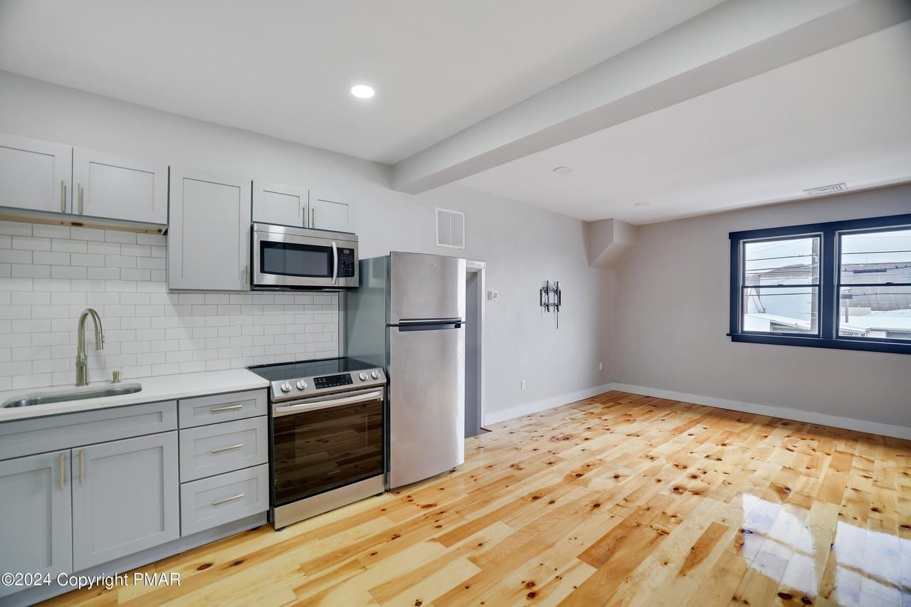 316 Main St #1 - Photo 2 of 19