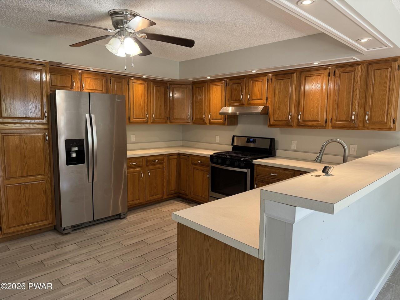 4024 Rivercrest Ct - Photo 2 of 17