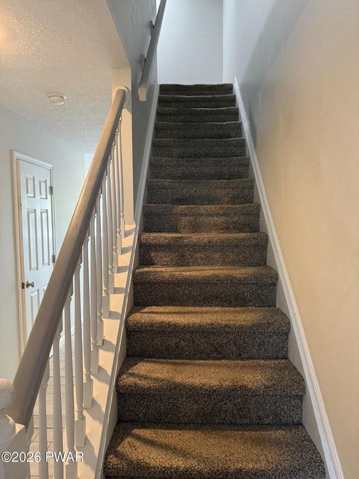 4024 Rivercrest Ct - Photo 6 of 17