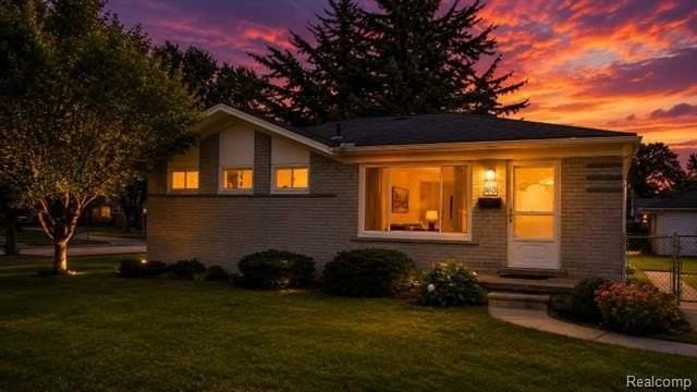 615 Brandt St - Photo 2 of 19