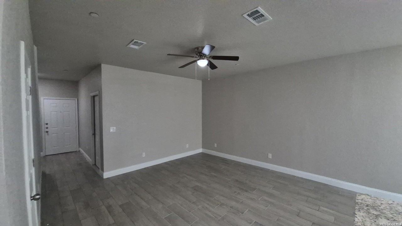 13211 Reid Mdws - Photo 6 of 31