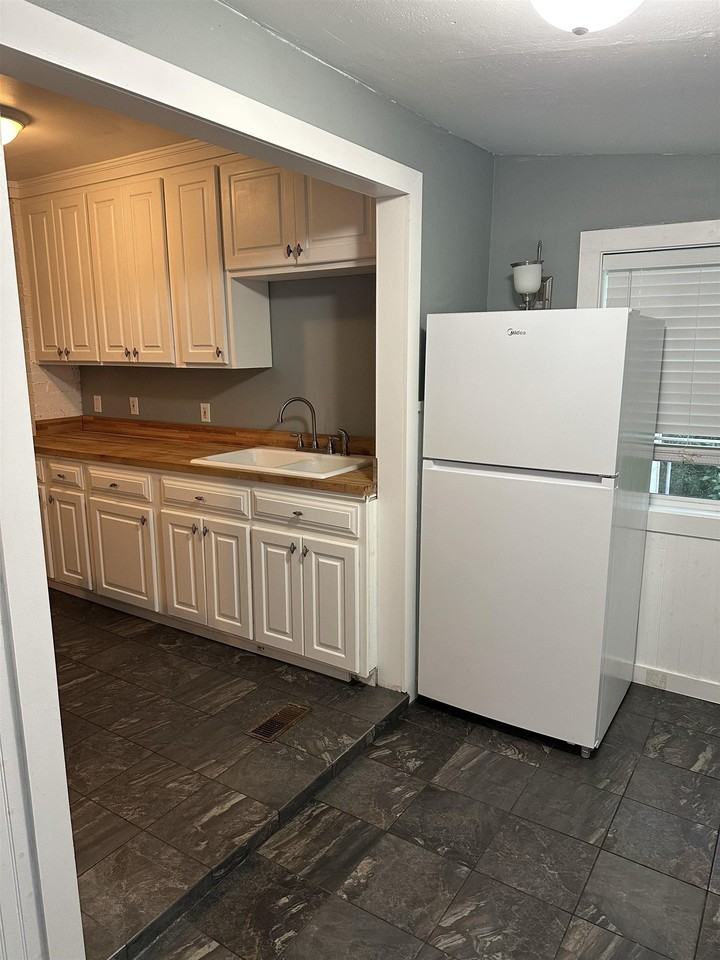 650 W 10th Ave - Photo 6 of 14