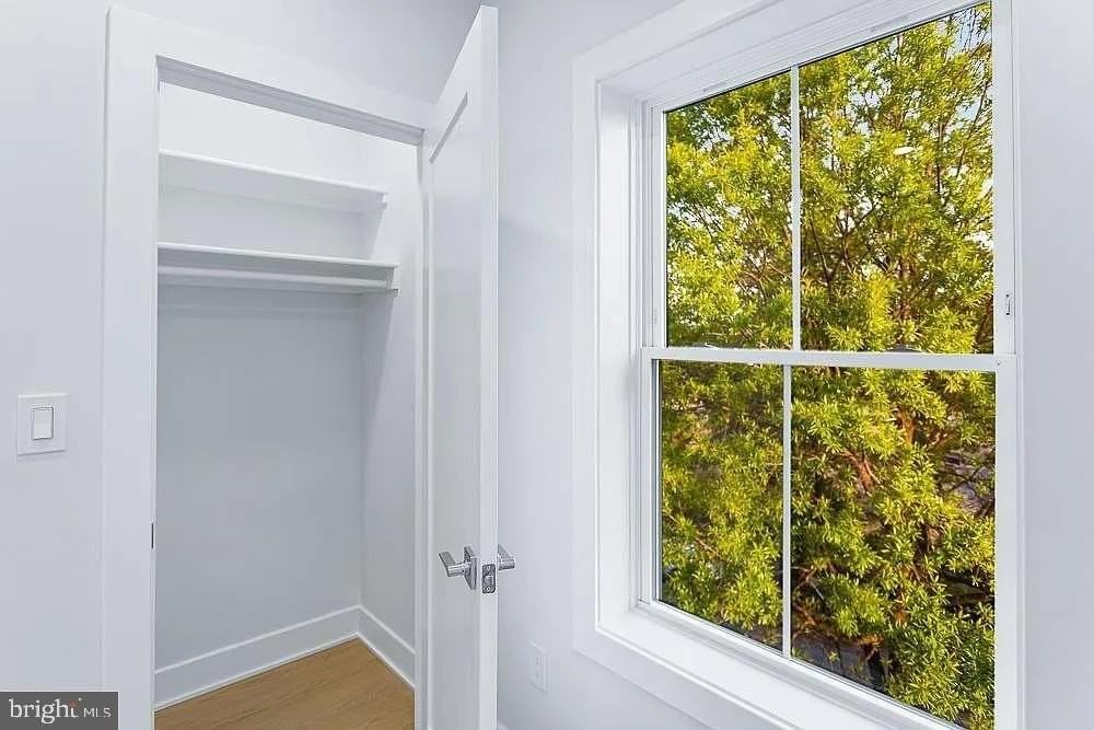 1109 Fern St Nw #301 - Photo 4 of 11
