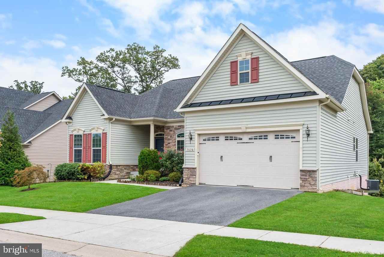 7570 Arundel Woods Dr - Photo 3 of 50