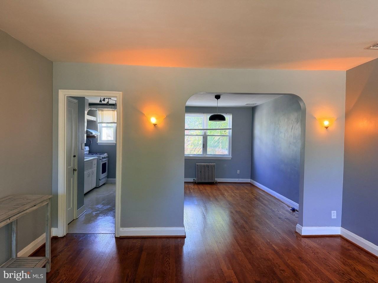 237 Linden Ave - Photo 5 of 24