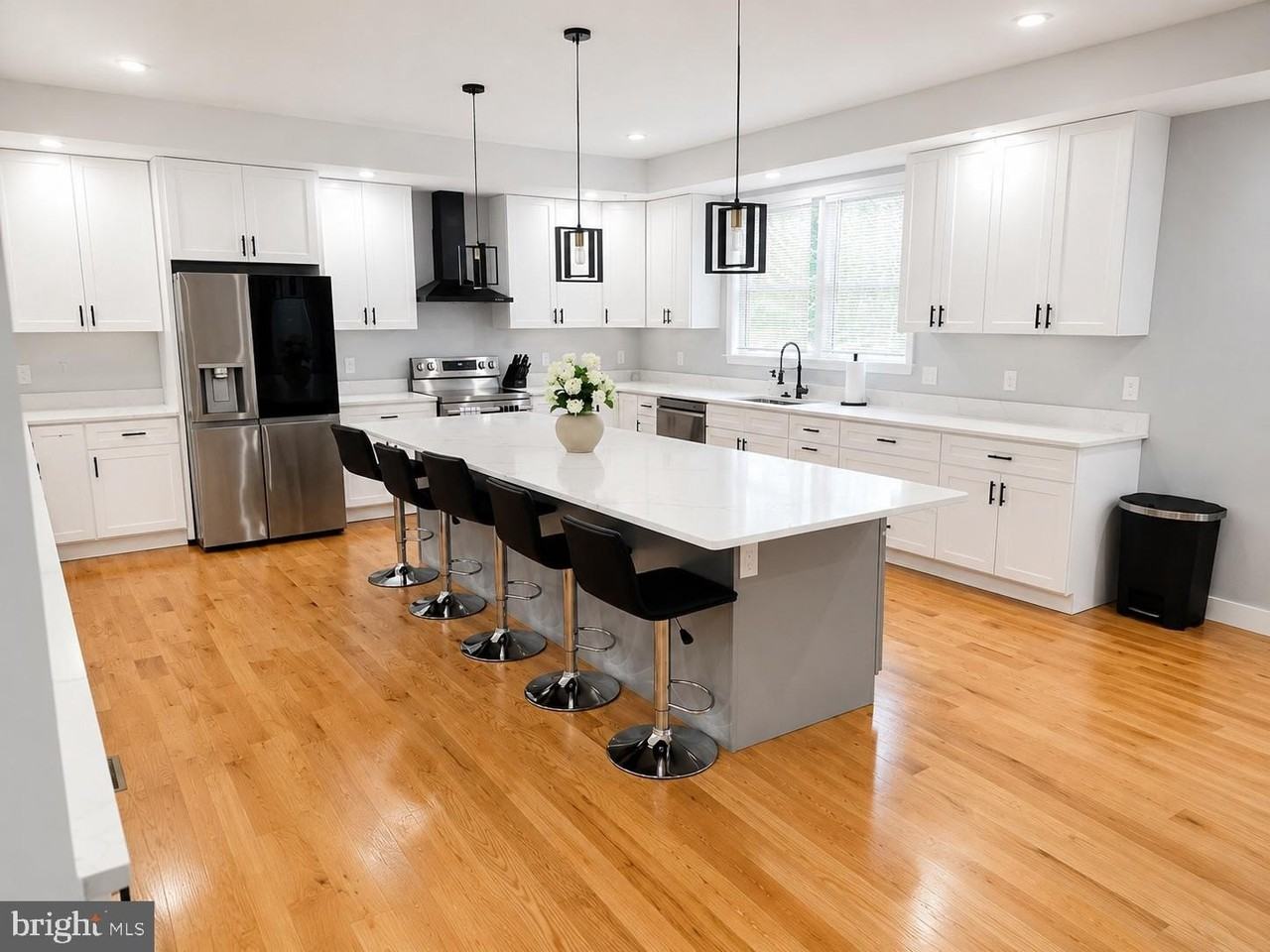 1611 Dayton Rd - Photo 6 of 36