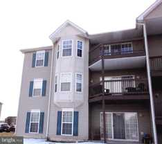 152 Brookland Ct Apt 10 #10 - Photo 1 of 1