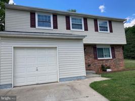 featured image of 4326 Rolling Stone Way