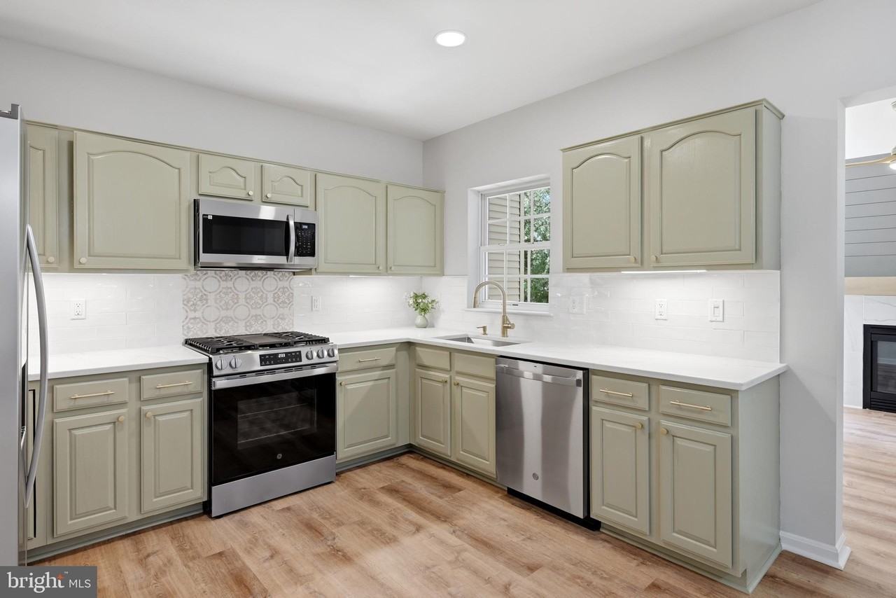 8972 Benchmark Ln - Photo 5 of 44