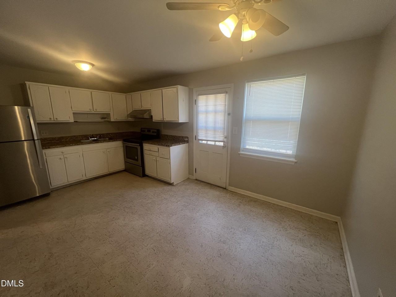 1002 Willow Dr #53 - Photo 2 of 9