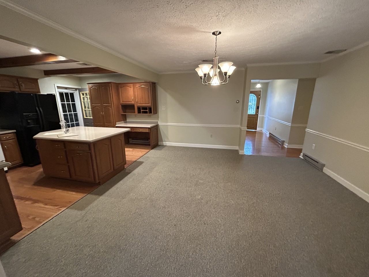 8509 Winchester Ave - Photo 6 of 20