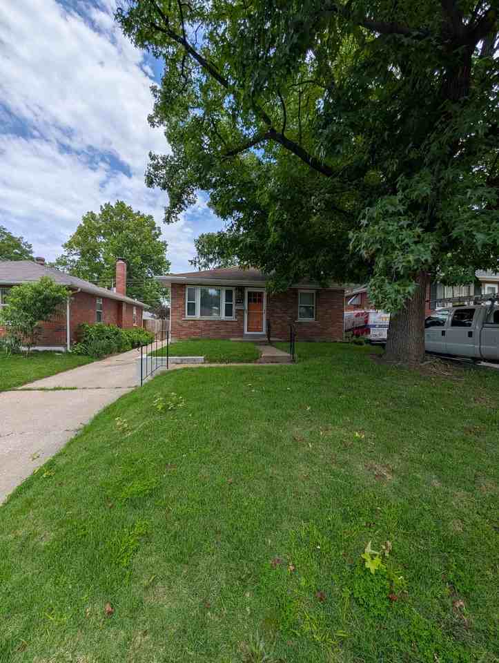 9035 Bessemer Ave #1 - Photo 2 of 21