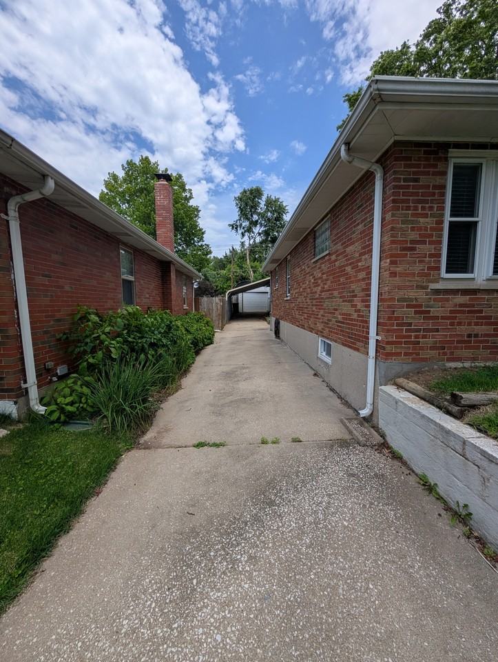 9035 Bessemer Ave #1 - Photo 3 of 21