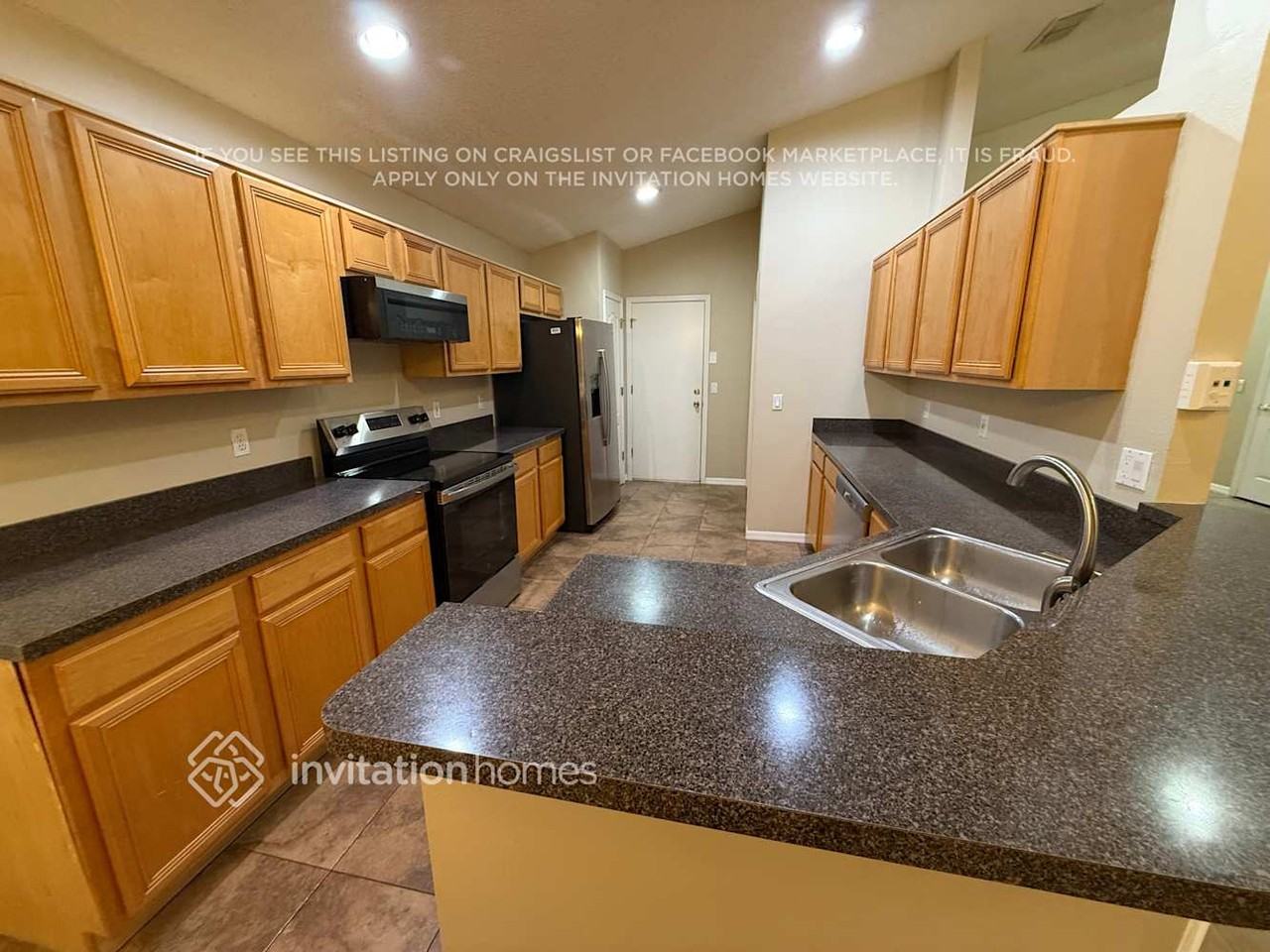 3620 Seminole Dr - Photo 5 of 17