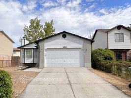 featured image of 4980 W Shooting Star Ave