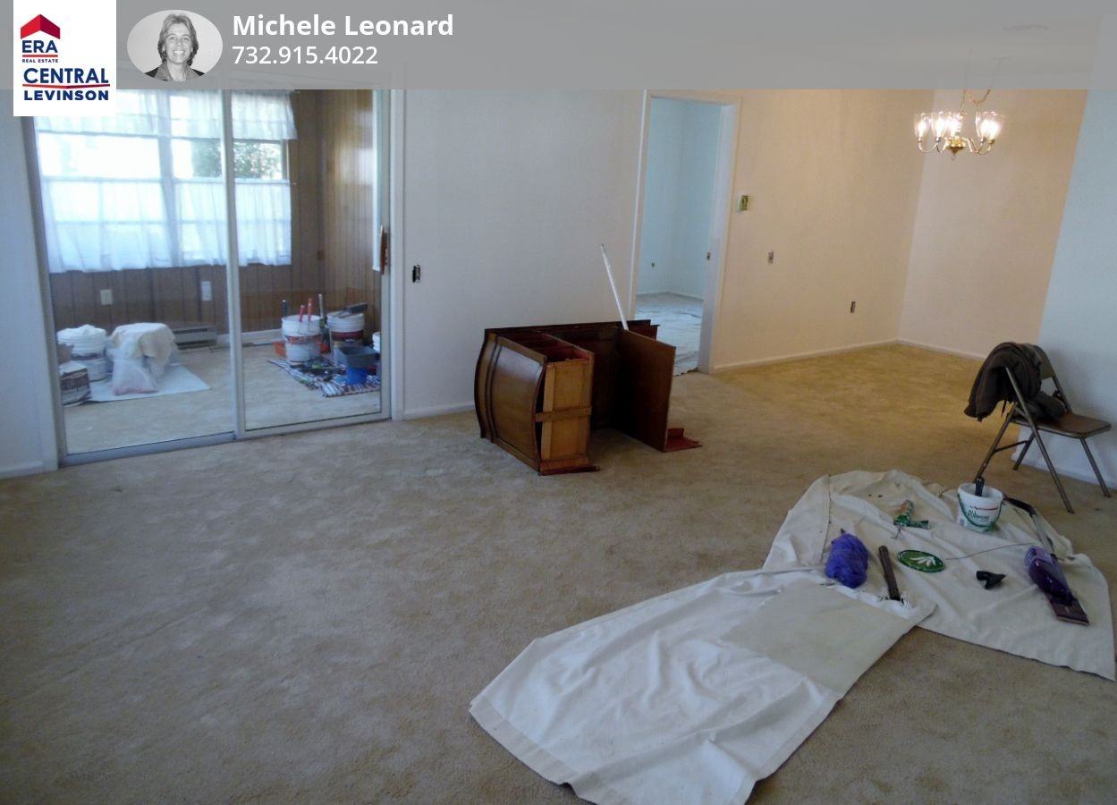 313 Sharon Way - Photo 2 of 11