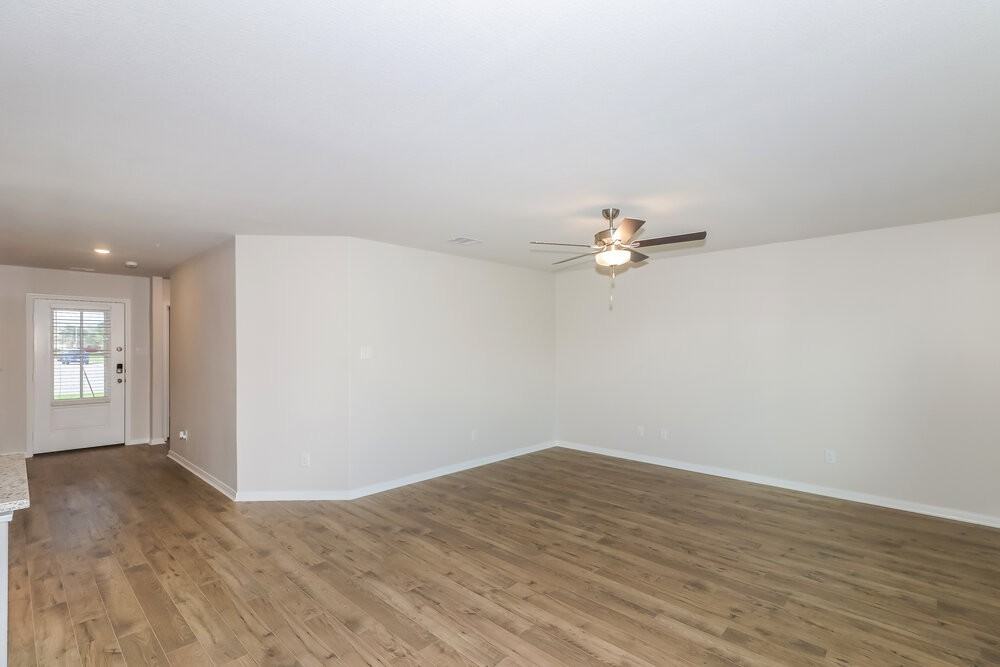 198 Emma Rose Dr - Photo 4 of 16