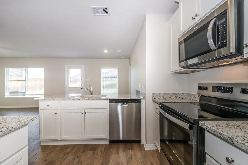 198 Emma Rose Dr - Photo 6 of 16