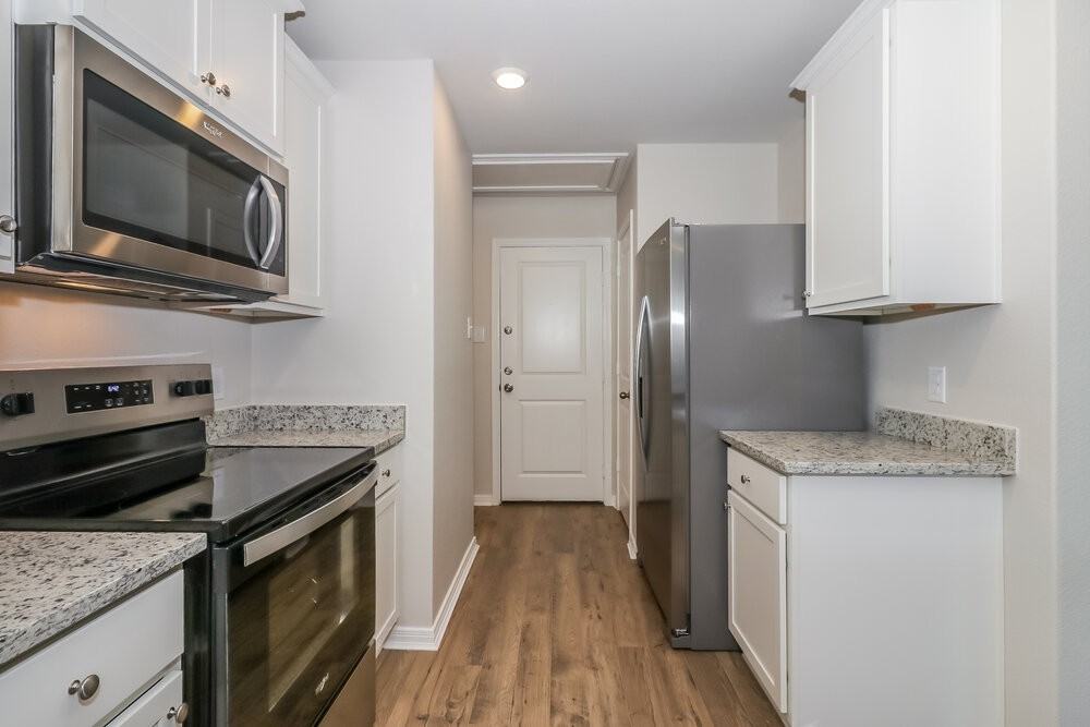 198 Emma Rose Dr - Photo 7 of 16