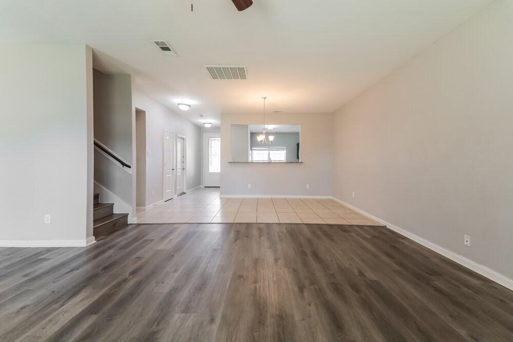 900 Princewood Dr - Photo 5 of 17