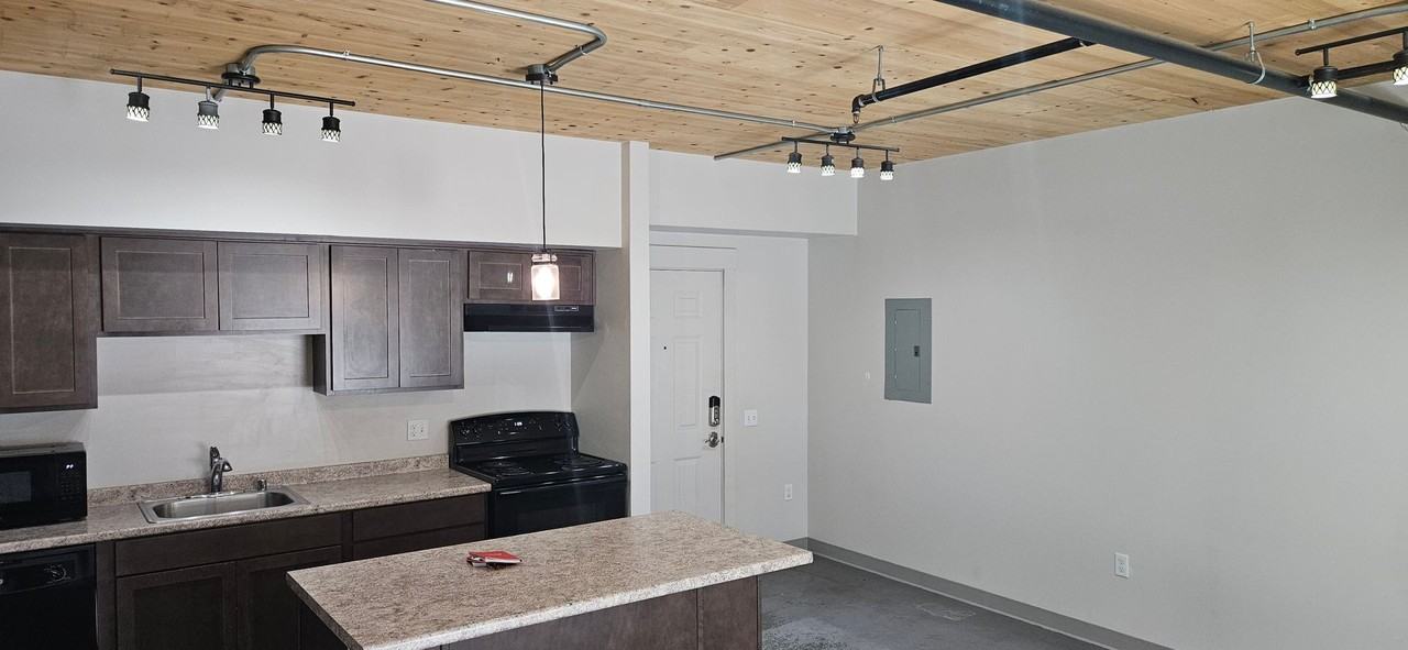 1026 W 1st St Unit A102 #A102 - Photo 6 of 13
