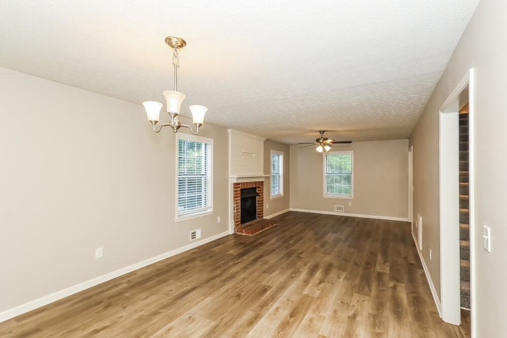 15 Valley Brook Dr - Photo 7 of 17