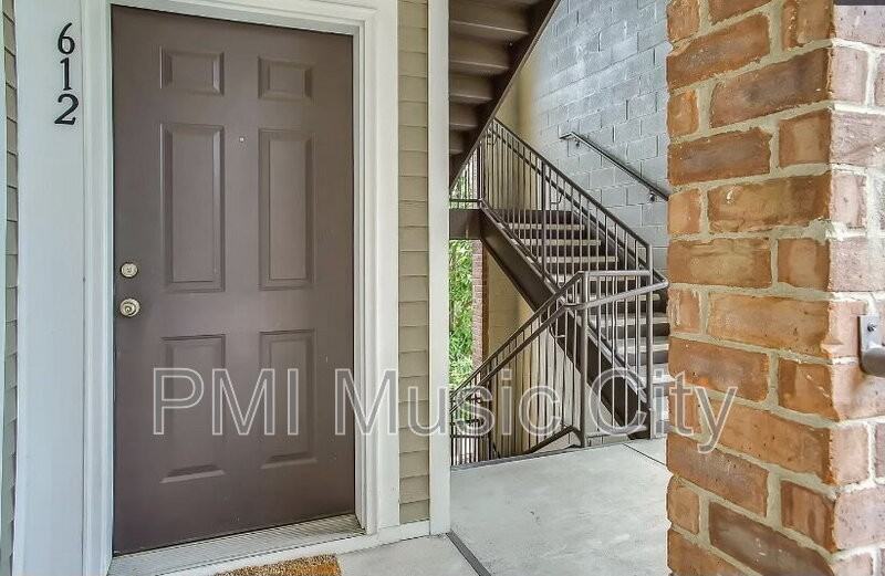2310 Elliott Ave #1 - Photo 2 of 16