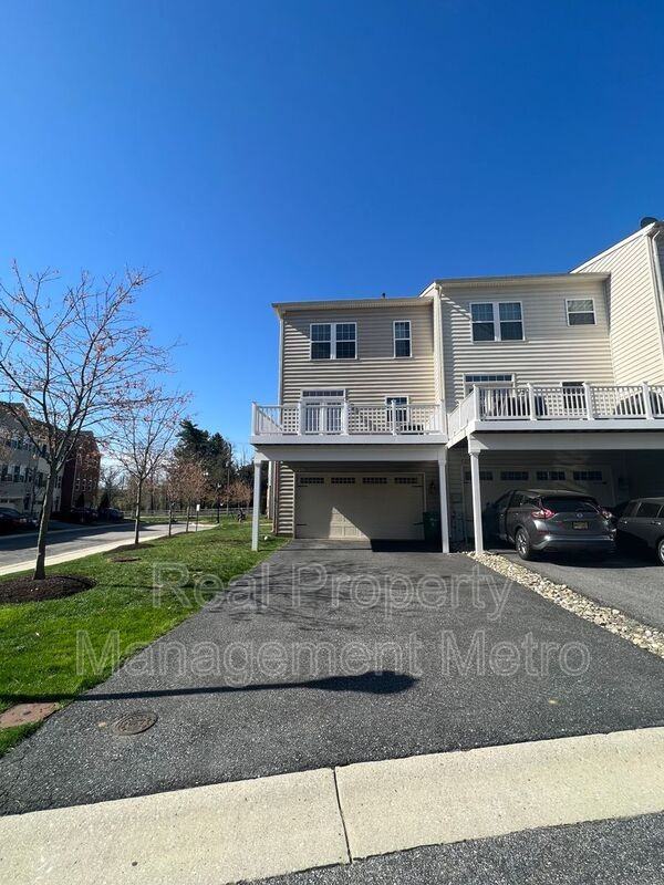 10519 Old Ellicott Cir - Photo 4 of 29