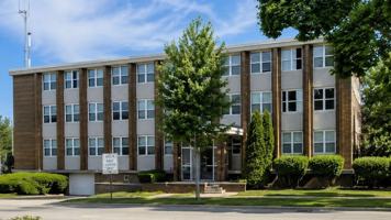 featured image of 1320 E Capitol Dr