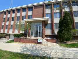 featured image of 1320 E Capitol Dr