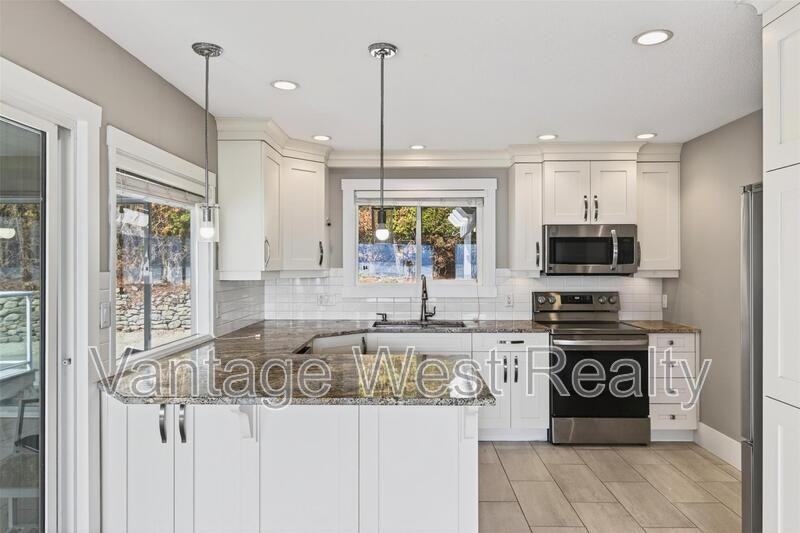 3940 Angus Dr - Photo 4 of 22