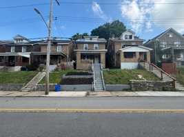 featured image of 1409 Brookline Blvd