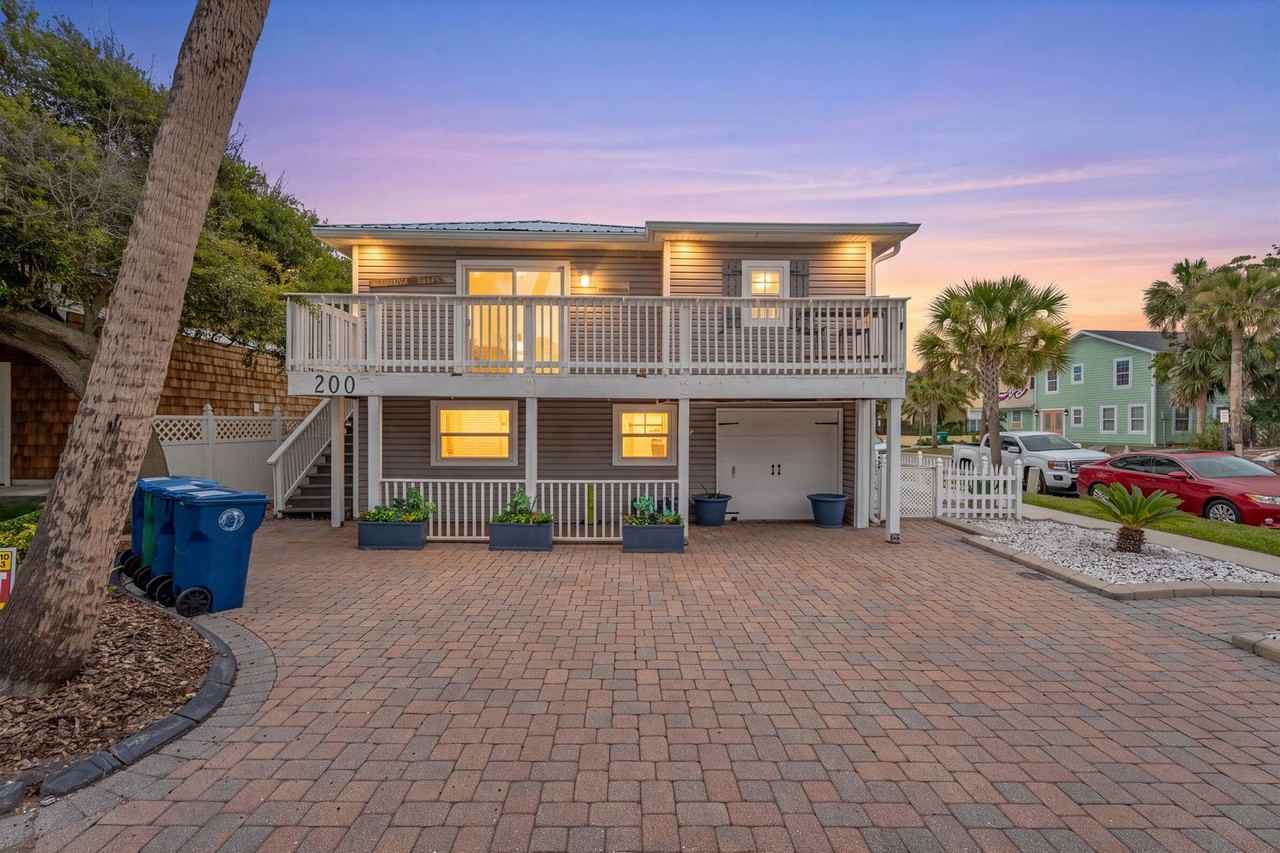 200 Walnut St