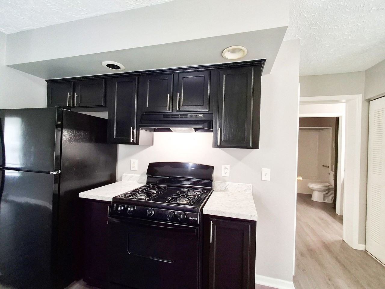 9 N Freeman St - Photo 3 of 14