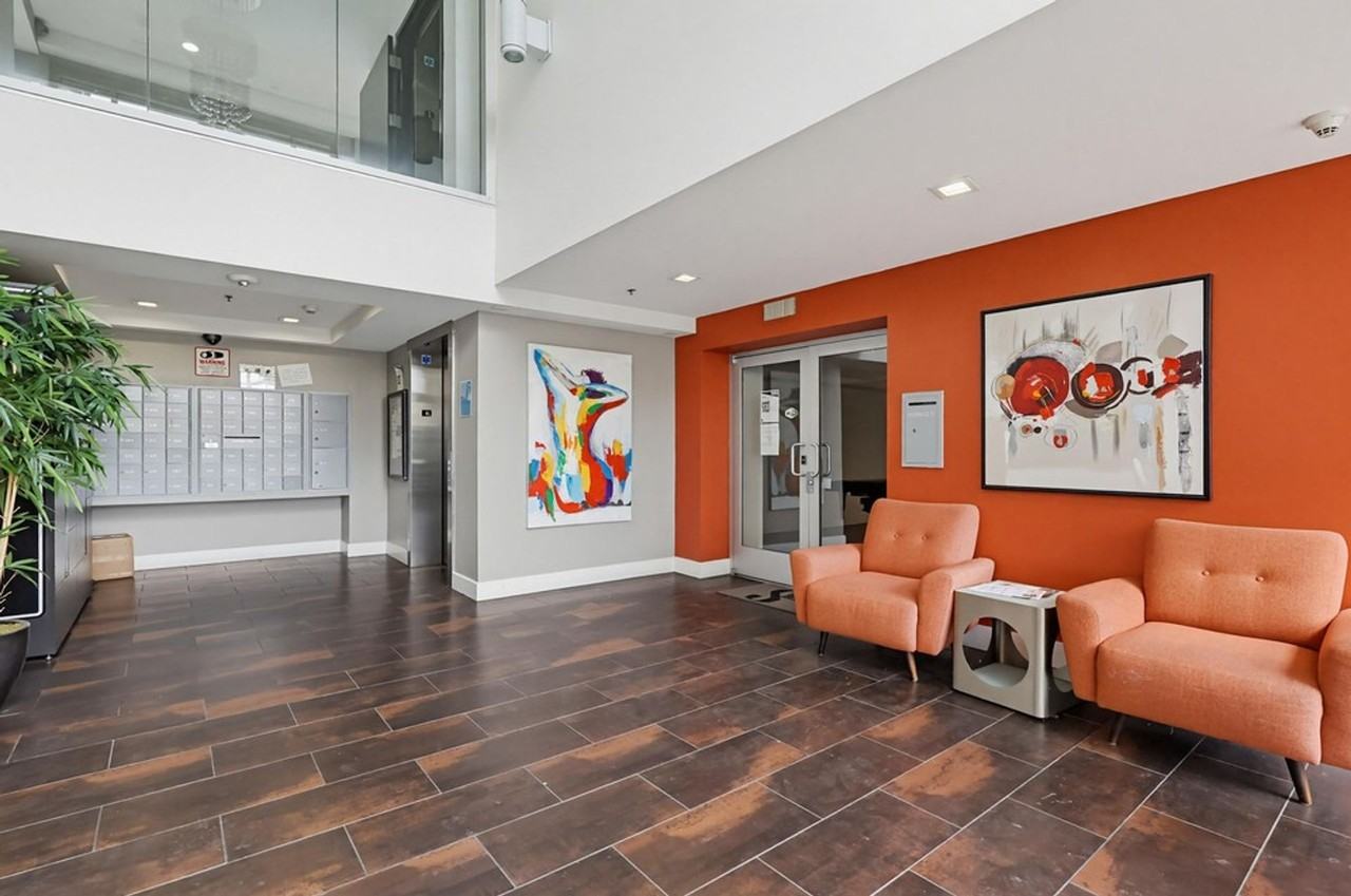 The Social Apartments NOHO - Photo 2 of 32