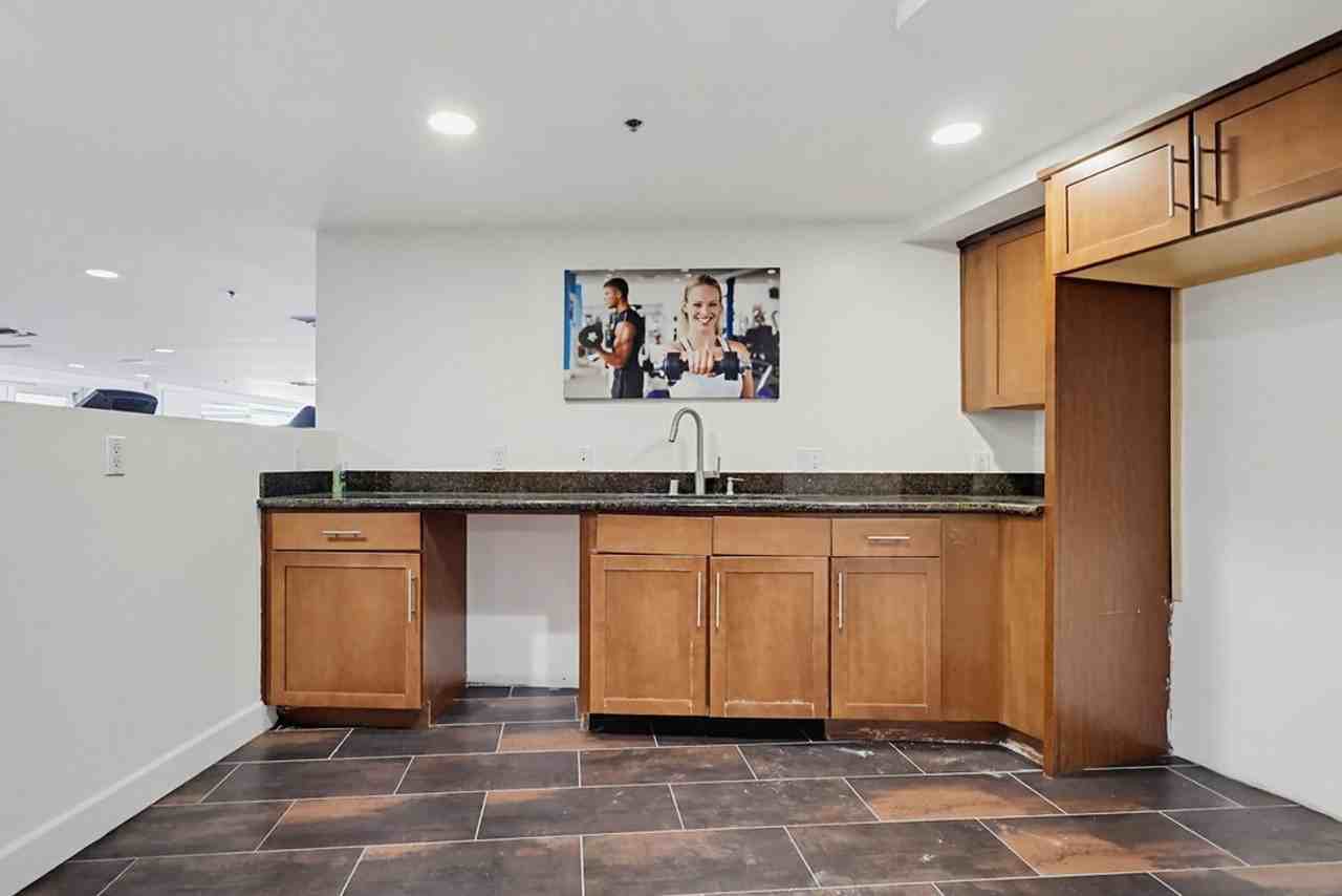 The Social Apartments NOHO - Photo 4 of 32