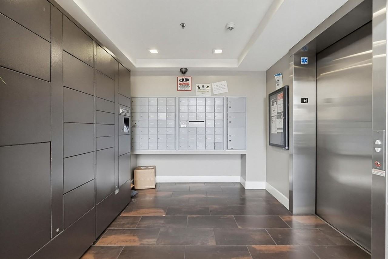 The Social Apartments NOHO - Photo 5 of 32