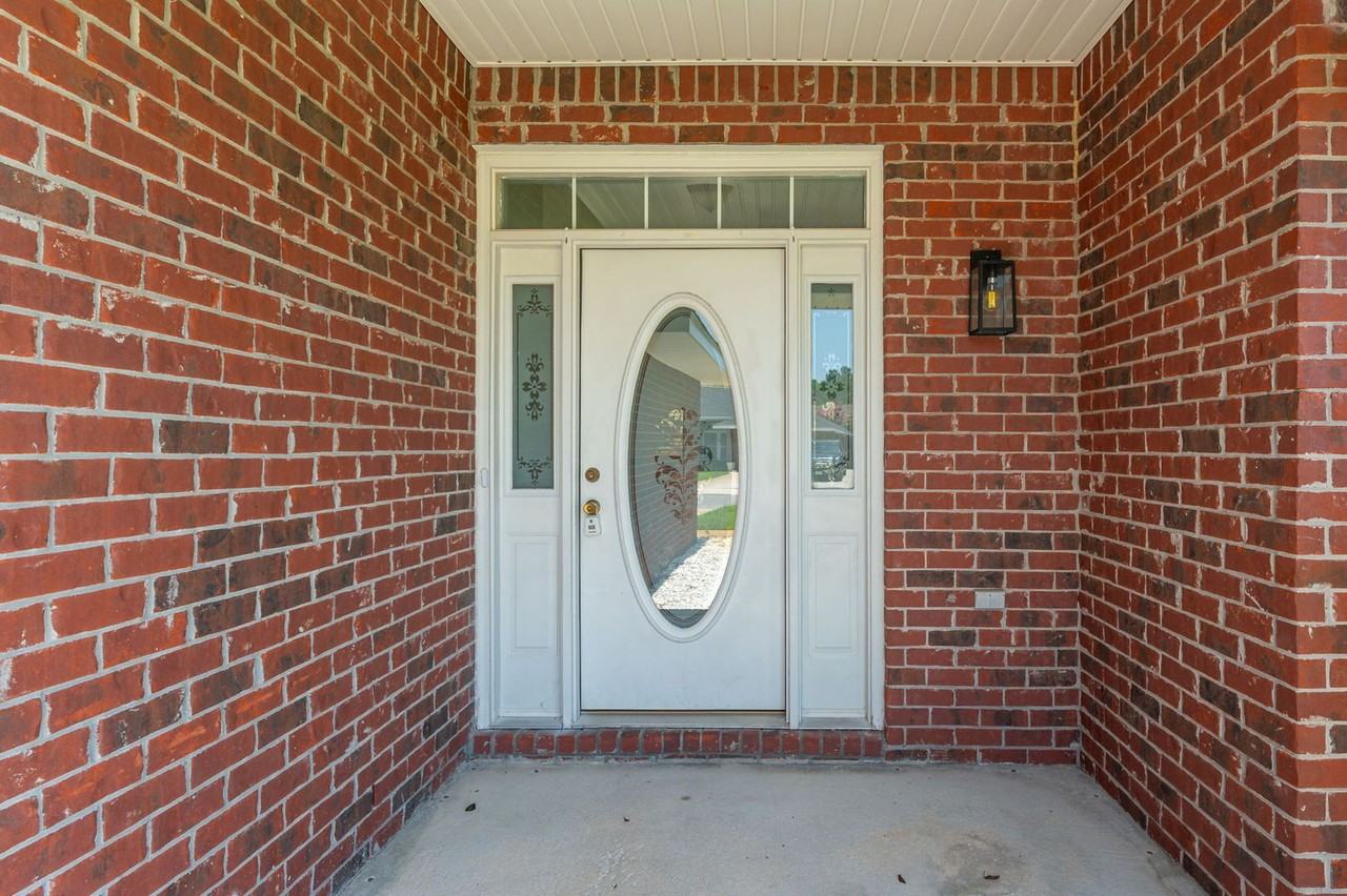 9750 Parker Lake Cir - Photo 5 of 36