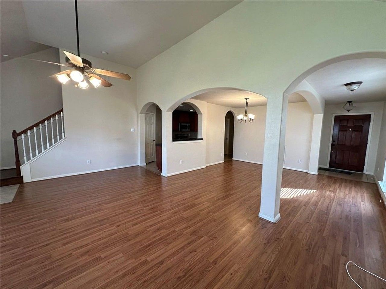 10903 Tobar Falls Cir - Photo 3 of 13