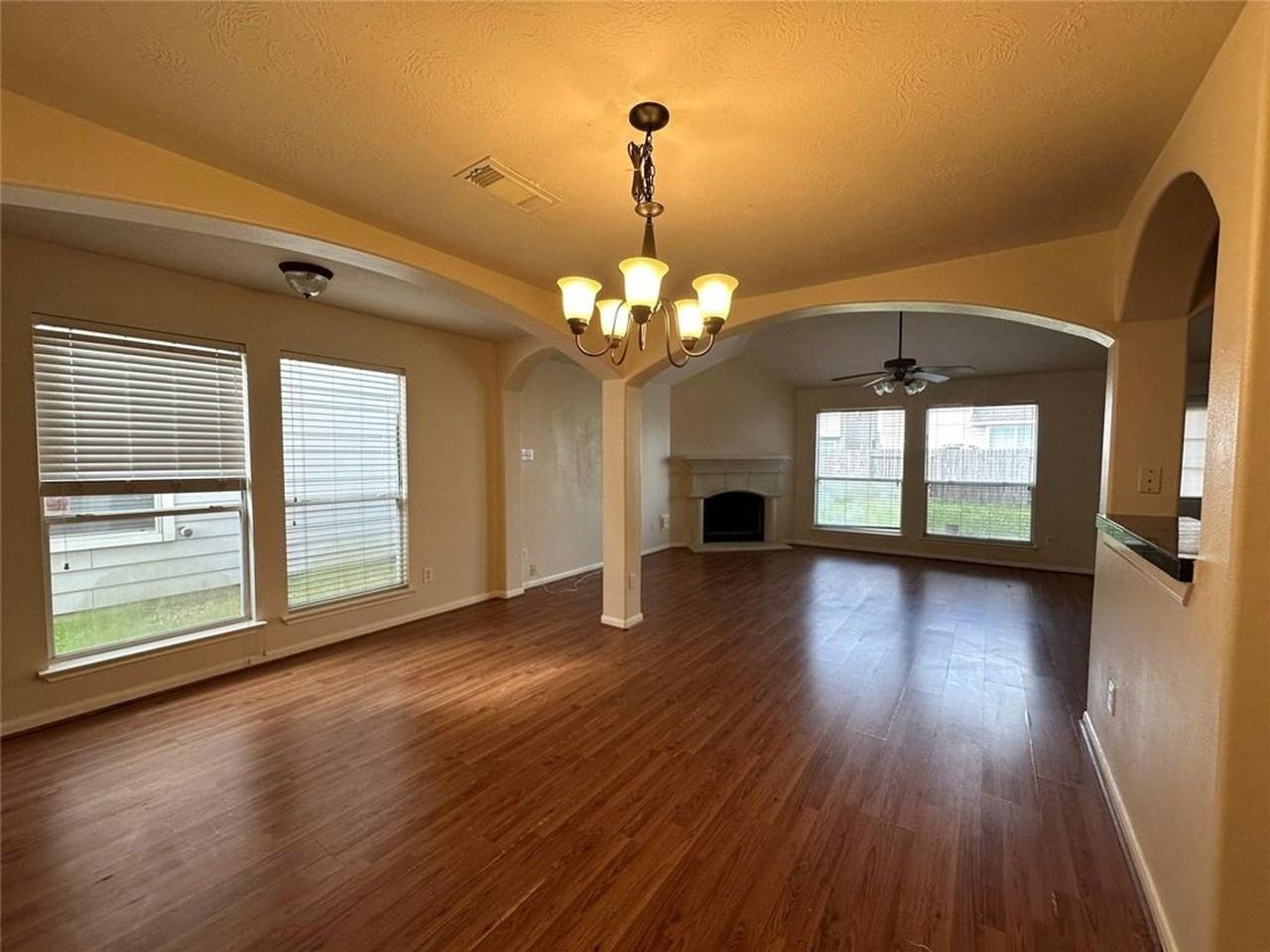 10903 Tobar Falls Cir - Photo 4 of 13