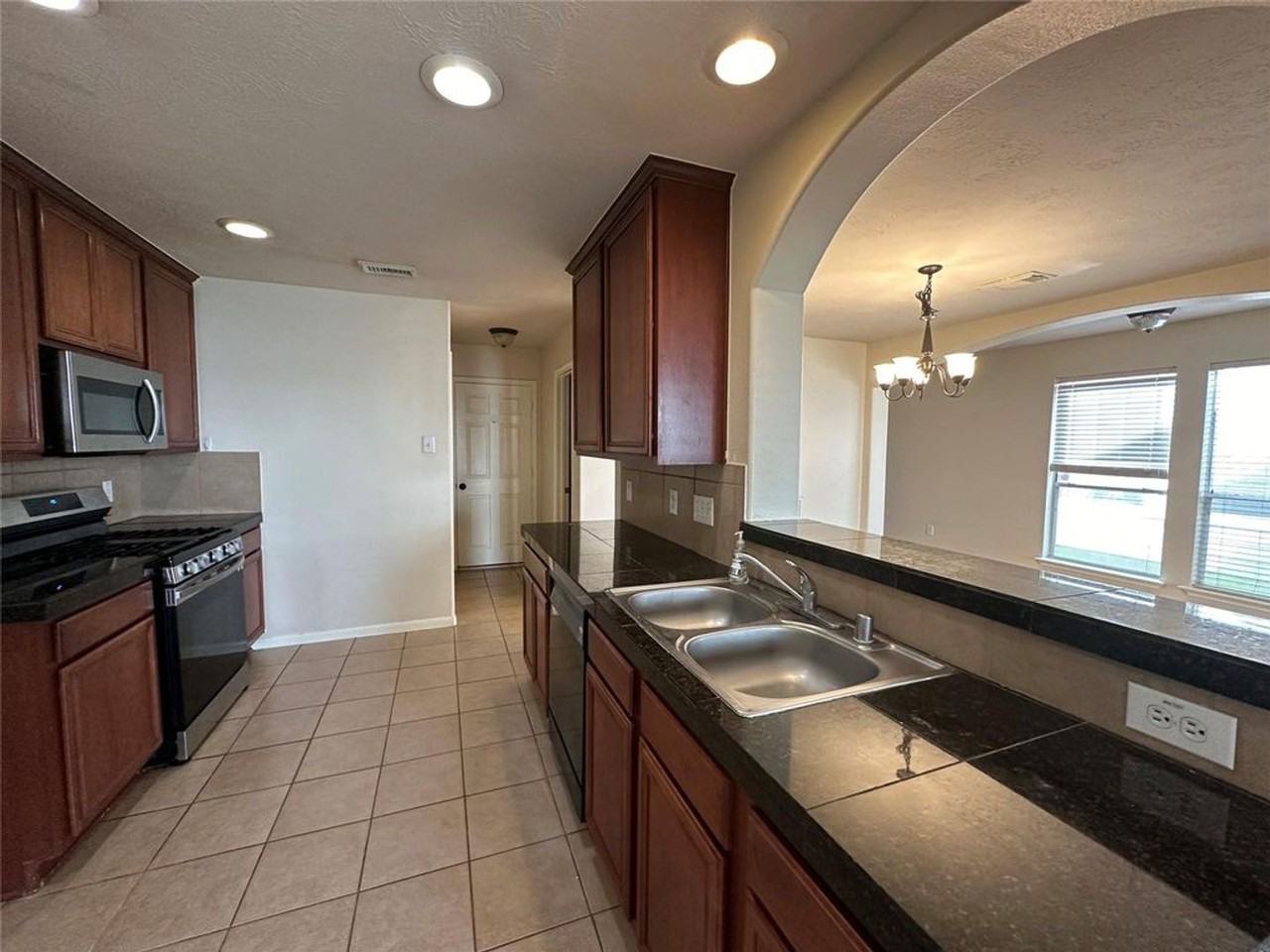 10903 Tobar Falls Cir - Photo 6 of 13