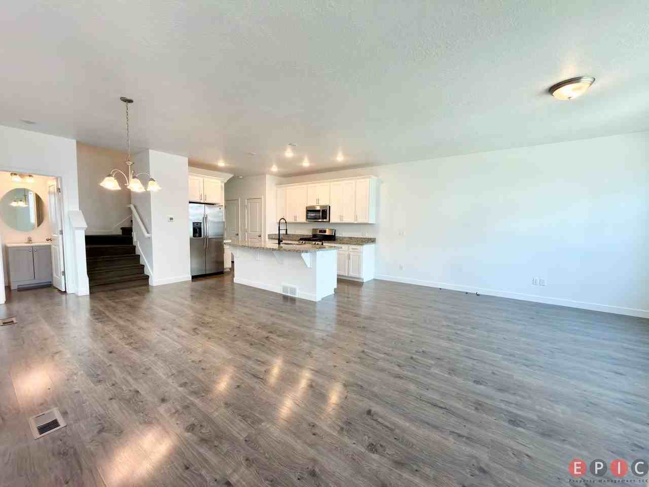 4430 W 2550 N - Photo 3 of 47