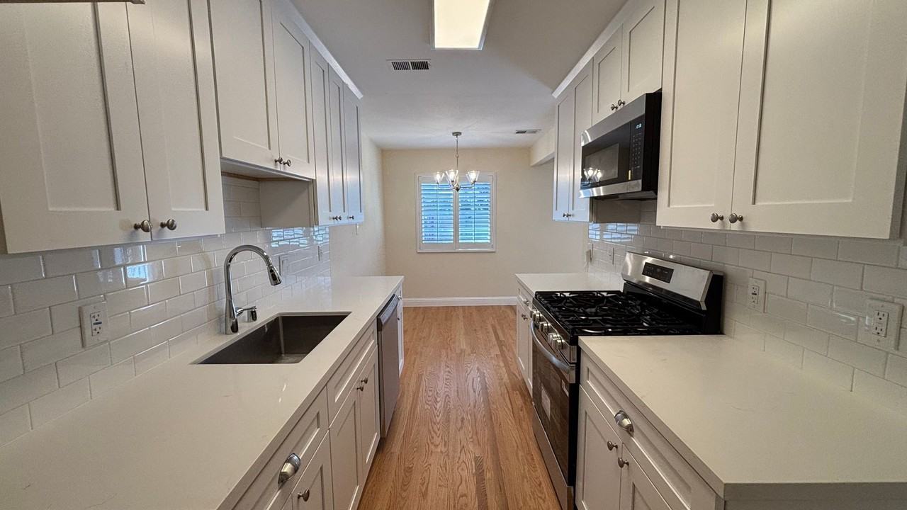 8096 Juniper Ave - Photo 7 of 37