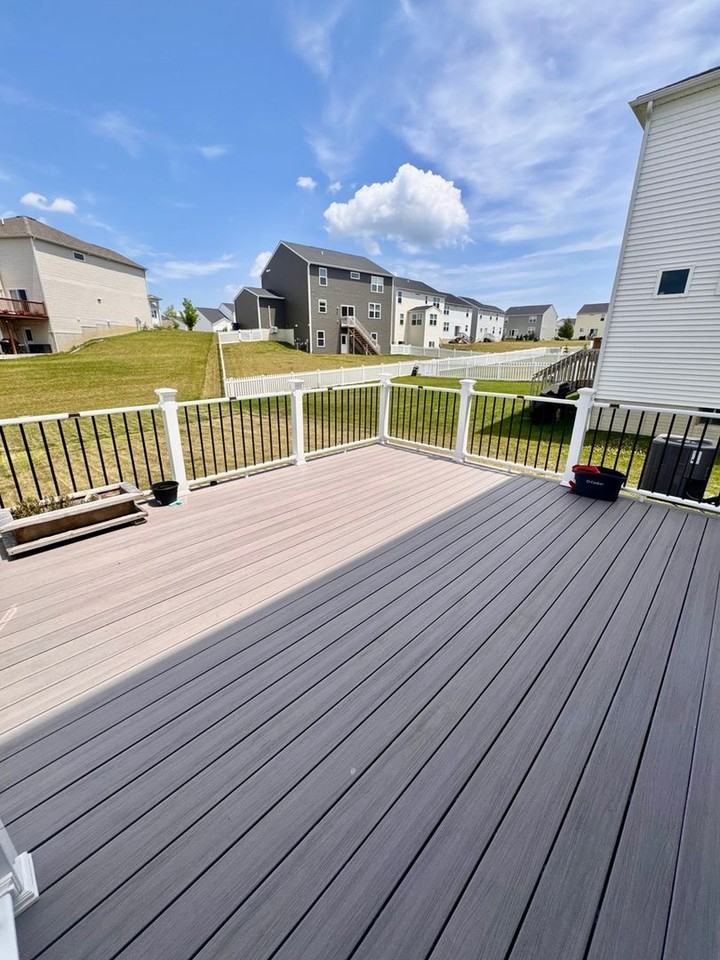306 Raccoon Ave - Photo 2 of 26